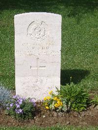 Sangro River War Cemetery - Shad, S D